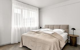 The Swan House By Heimaleiga